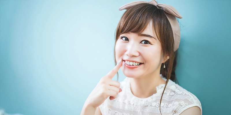 「インプラント」と「入れ歯・ブリッジ」の徹底比較